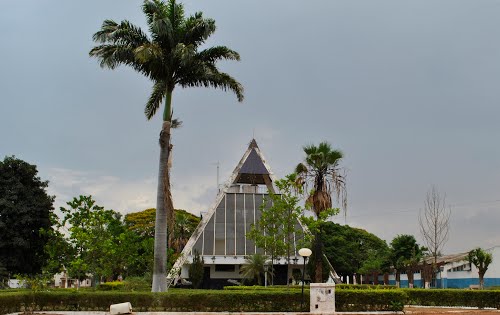 A Pirâmide é o cartão postal de Nova Glória
